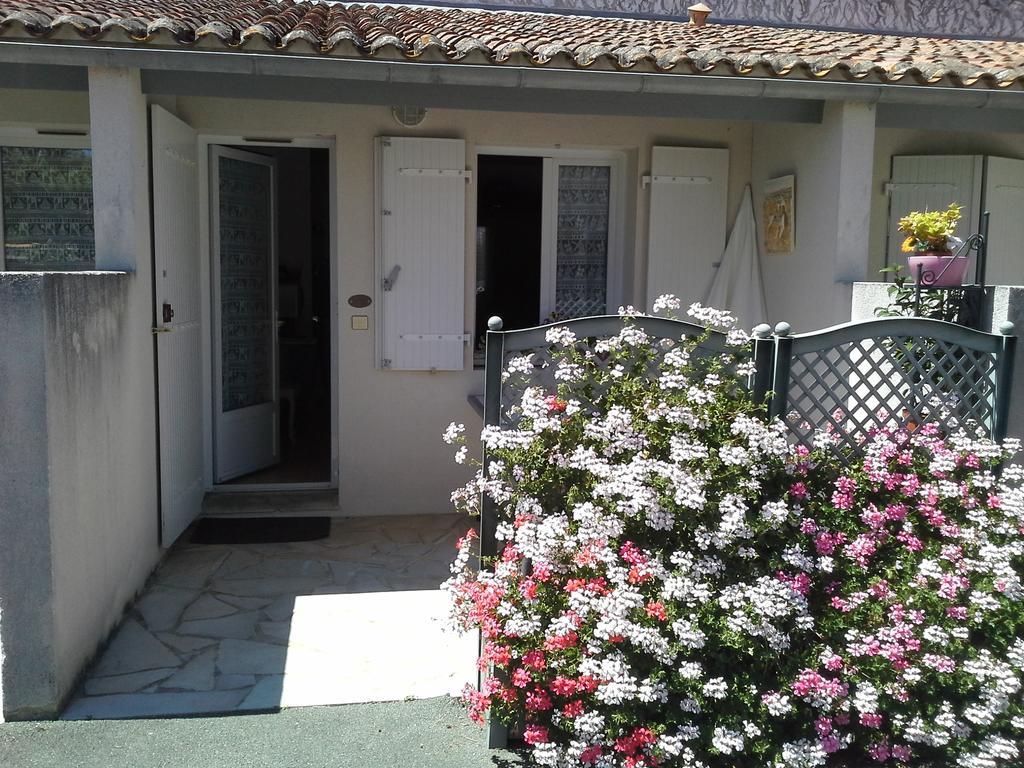 L'insulaire Studios Saint-Denis-dʼOléron Esterno foto